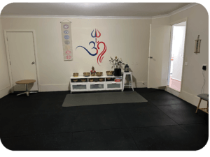 yoga with chiru, Reiki, Singing bowls